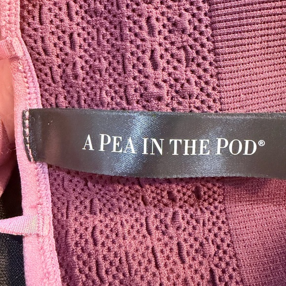 A Pea in the Pod Dusty Rose Crisscross Seamless Sports Bralette - Picture 3 of 5